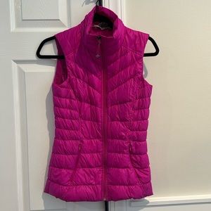 Athleta puffer vest